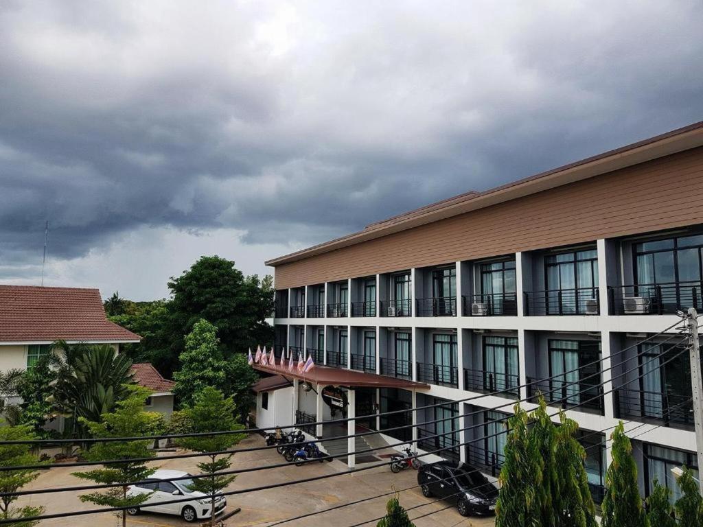Pornsiri Hotel Sisaket Exteriér fotografie